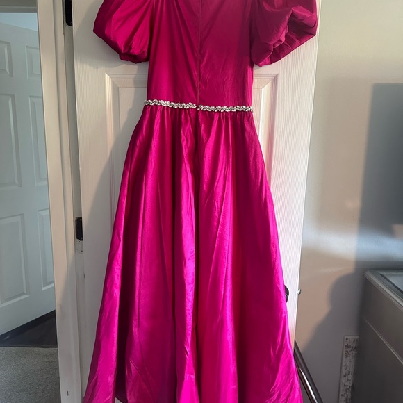 Windsor Hot Pink Prom Dress With A High Slit - Picture 3 of 3